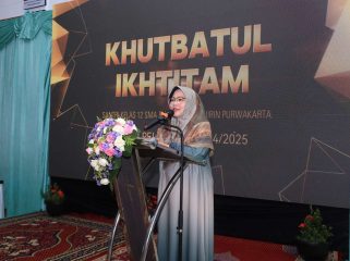 Ketua Yayasan Al-Muhajirin Dr. Hj. Ifa Faizah Rohmah, M.Pd